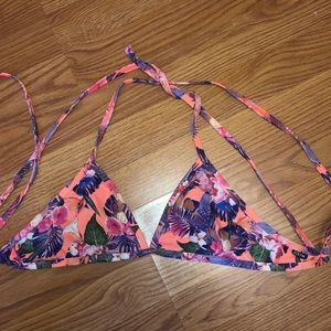 Jolyn Swim Top Size Medium